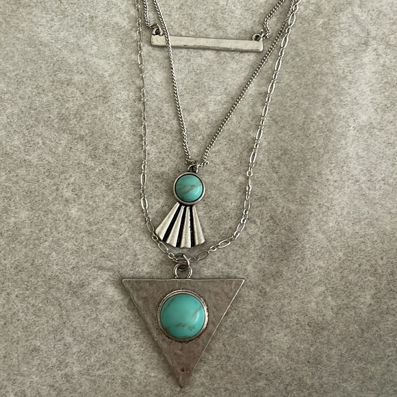 NWT Lucky Brand 3 in one silvertone/turquoise necklace up to 20+" - Picture 2 of 5